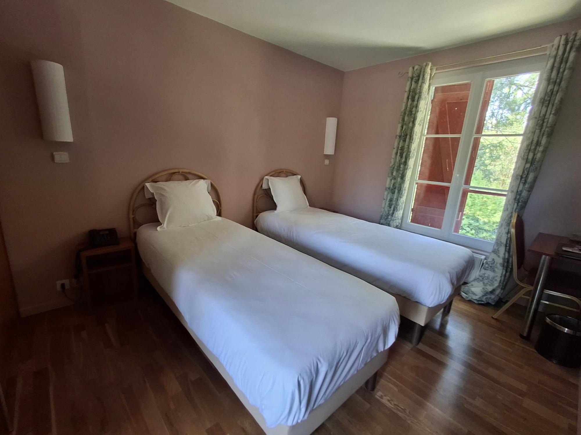 Hostellerie Du Lys Lamorlaye Εξωτερικό φωτογραφία