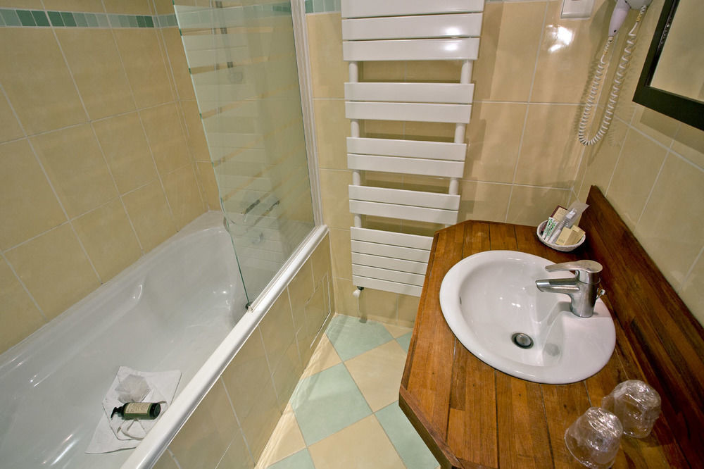Hostellerie Du Lys Lamorlaye Εξωτερικό φωτογραφία