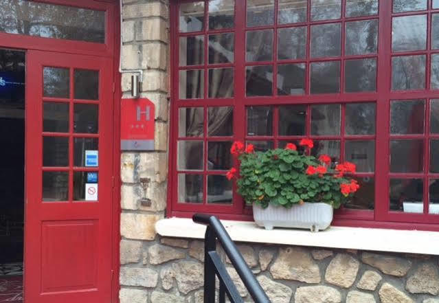Hostellerie Du Lys Lamorlaye Εξωτερικό φωτογραφία